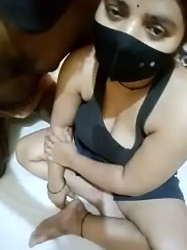 RubyBhabhiHub's Live XXX Chat