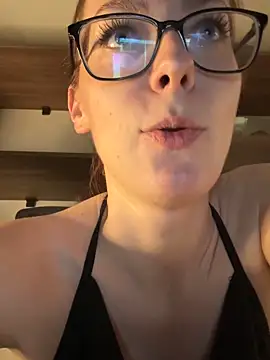 RussianGirls_ live XXX chat