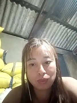 kaia-cam Adlı Modelin Canlı XXX Sohbeti