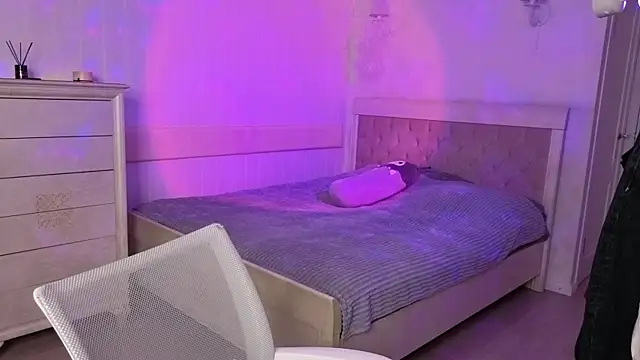 MilaVey Live XXX Chat