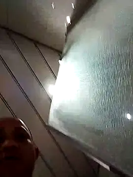 Rolf5386's Live XXX Chat