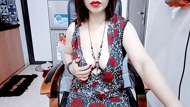 Miu-Le Live XXX-Chat