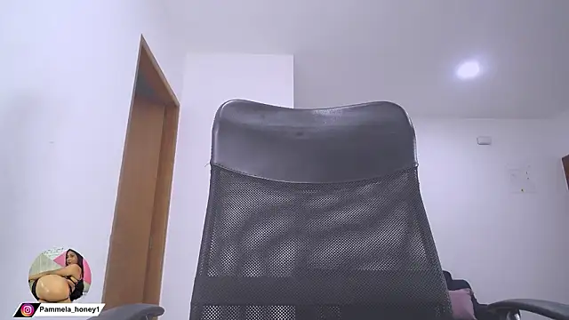 Sembang XXX Secara Langsung misshoney11