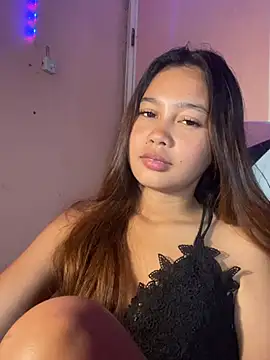 ursweet_babygirl Chat XXX live