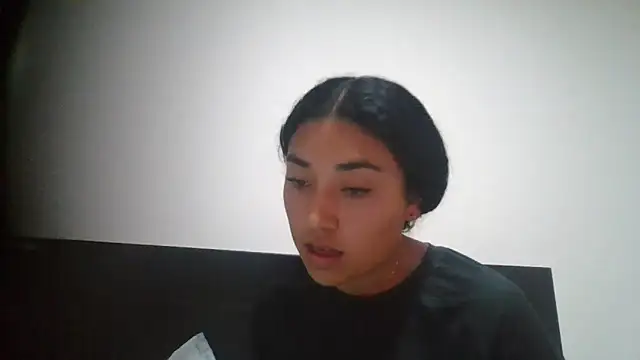 AmberGold-: διαδικτυακό σόου στην κάμερα