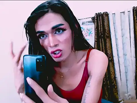 EXOTICASIANLATINA's Webcam Show