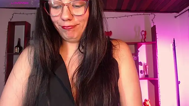 QueenRose94's Live XXX Chat