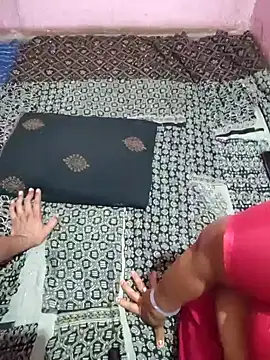 gujjuhotcouple's Live XXX Chat