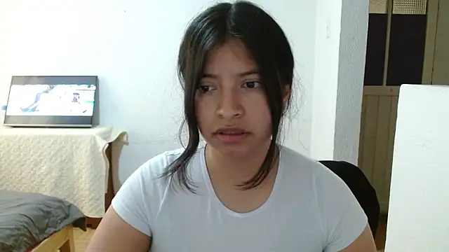 دردشة saralo__ الجنسية المباشرة