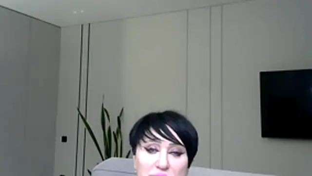 Kleotempt's Live XXX Chat