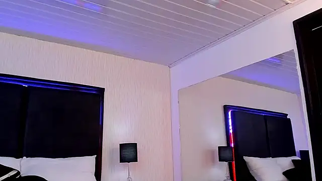 دردشة LilithBluum الجنسية المباشرة