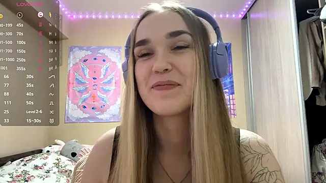 Chatroom XXX en direct de DenitaSpace