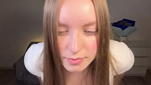 EvaMaddison Adlı Modelin Canlı XXX Sohbeti