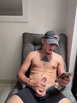 ArturoDelgado1's Live XXX Chat