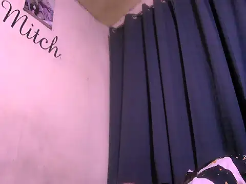 Webkamerová show sexymitchyx24