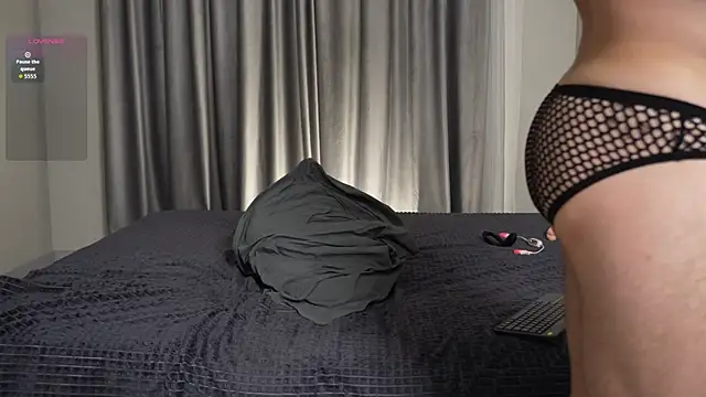 Nik_Sharp Chat XXX in diretta