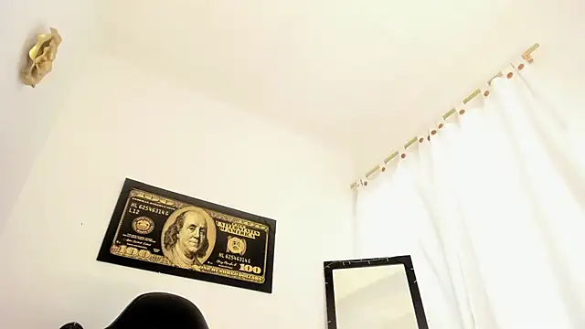 دردشة MissDiabla_ الجنسية المباشرة