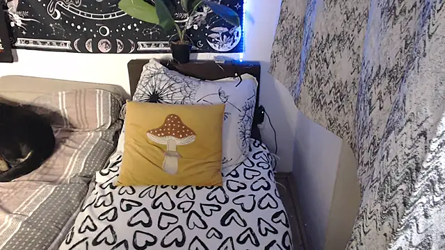 AlienforTwentyn Live XXX chat