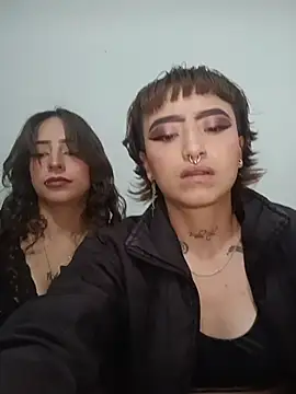 Chat XXX en directo de AlexxaAndRileyy