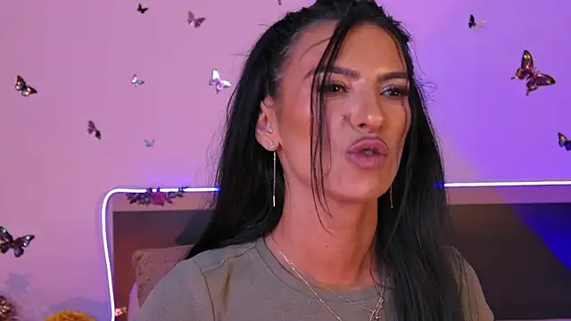 Chat +18 de AmelieReeaa ao vivo