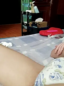 دردشة QueenSoreal الجنسية المباشرة