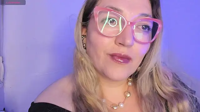 Naty_Mature_ 现场XXX聊天