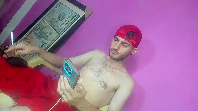 Show modela bigcockwhite777 na web-kameri