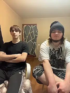 desiredude9 Webcam Show