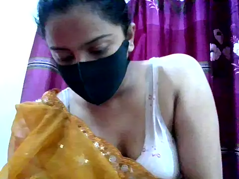 Show de Tania_Mim3344 na webcam