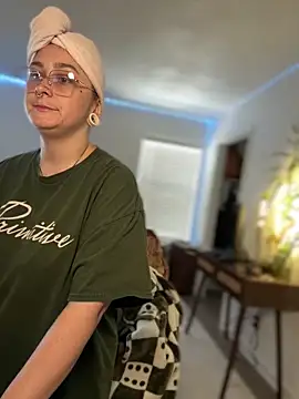 Alix_Valentine 现场XXX聊天