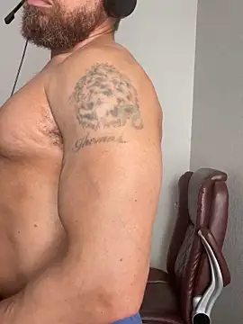 Fathero1time webcam show