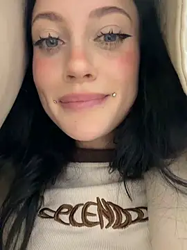 Melissa_crazy 即時 XXX 聊天