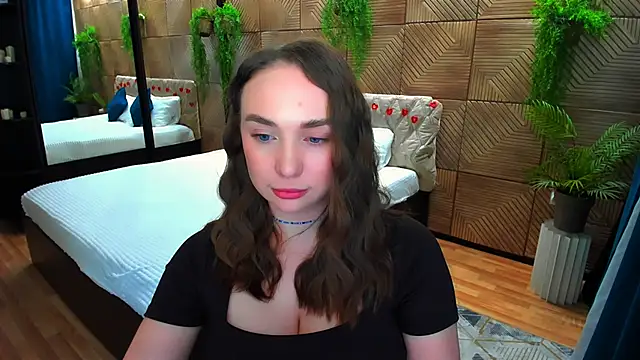 TrueReincarnation Live XXX-chat