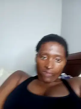 MISS-ENTITLED Adlı Modelin Canlı XXX Sohbeti