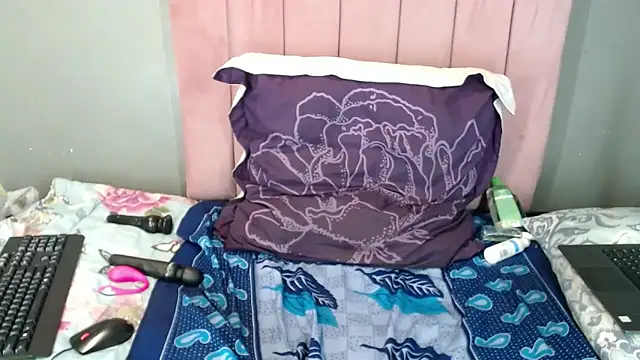 SWEETBERRYxXx Adlı Modelin Web Kamerası Şovu