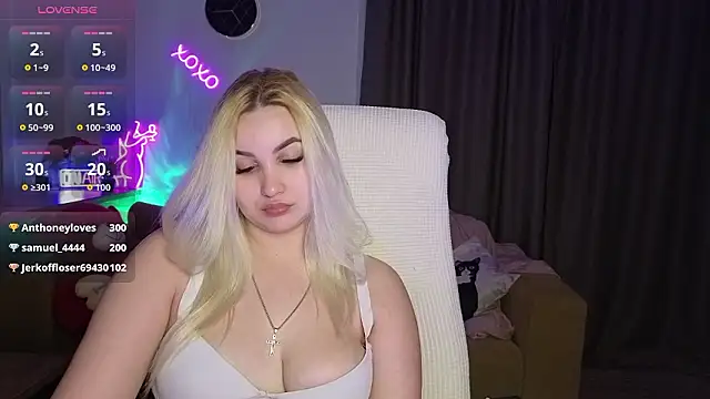 adrelaxina Adlı Modelin Canlı XXX Sohbeti