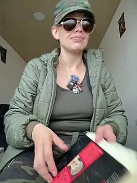 MARILYNRICHTER Adlı Modelin Canlı XXX Sohbeti