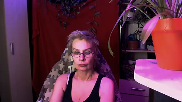 HelgaHimmell 现场XXX聊天