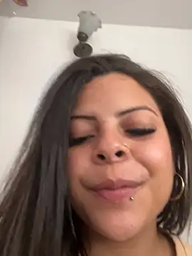 MiaCollinssx Chat XXX live