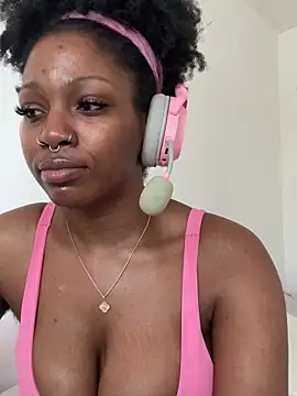 Chatroom XXX en direct de mochamimi