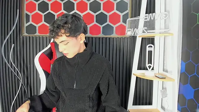 Show modela Cristopher_Wild na web-kameri