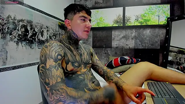 Gury_tattoo Webcam Show