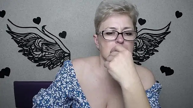 Sembang XXX Secara Langsung EmiliaGree