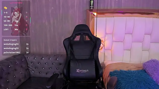 Foxxy_Doll webkamerás műsora