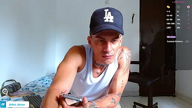 bray_hotboy777 – Live XXX-chat