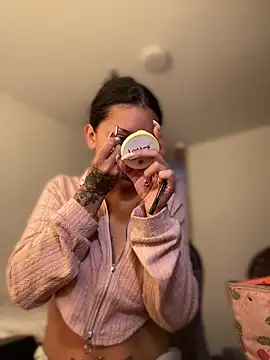 XXX chat uživo modela baby_lizy