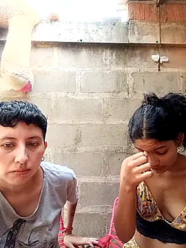 XXX chat uživo modela Mei_and_Gaby