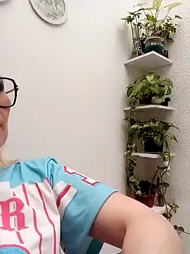 CandieGilson__'s Live XXX Chat