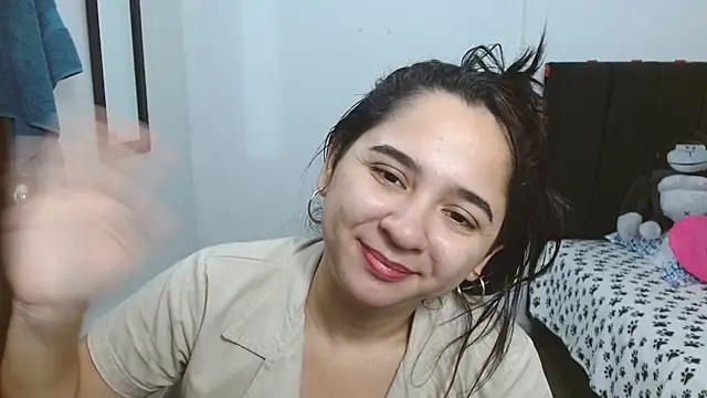 Thalian live XXX chat