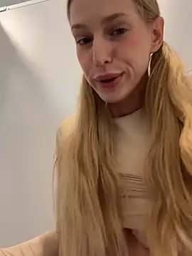 Webkamerová show kira_mia